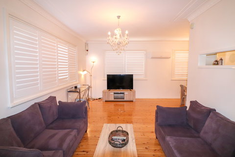 Seabreeze At Blacksmiths - Holiday Adelaide 1