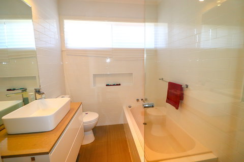 Seabreeze At Blacksmiths - Holiday Adelaide 5