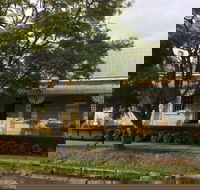 Surgeons Cottage - Holiday Adelaide