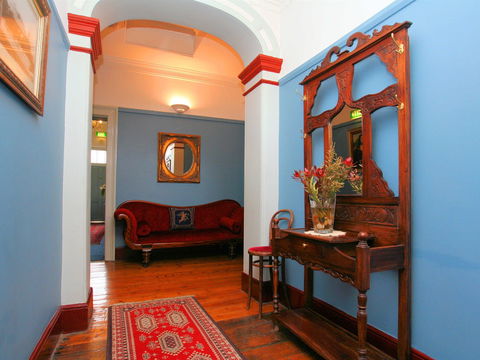 The Lodge On Elizabeth - Holiday Adelaide 2