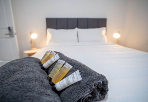 The Platypus Accommodation And Cafe - Holiday Adelaide 2