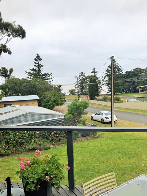 3 Madsen - Holiday Adelaide 0