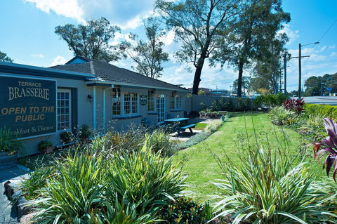 Colonial Terrace Motor Inn And Terrace Brasserie - Holiday Adelaide 2