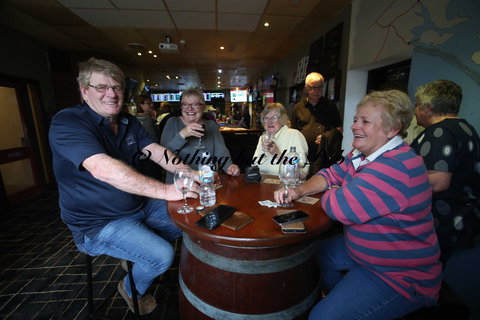 Meningie Hotel - Holiday Adelaide 1