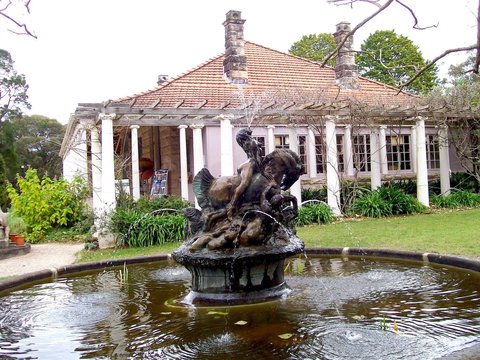 Norman Lindsay Cottage - Holiday Adelaide 0