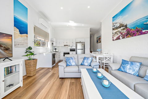 Vincentia Retreat - Holiday Adelaide 0