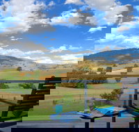 Adelong Valley Farm Stays - Moorallie Cottage - Holiday Adelaide