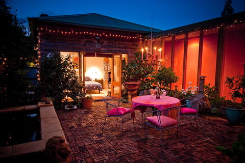 At Eleven, La Petite Maison - Holiday Adelaide 0