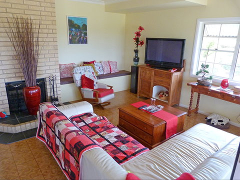 Grovely House Bed And Breakfast - Holiday Adelaide 1