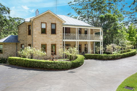 Le Chateau - Holiday Adelaide 1