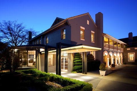 Peppers Mineral Springs Hotel - Holiday Adelaide 0