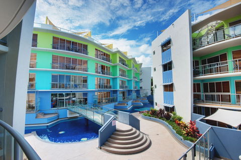 Rolling Surf Resort - Holiday Adelaide 1