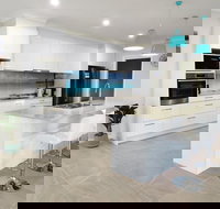 Sereno Costa - Holiday Adelaide