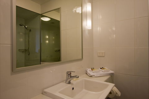 St Ives Apartments - Holiday Adelaide 1