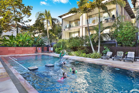 The Rise Resort Noosa - Holiday Adelaide 0