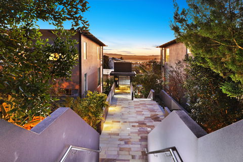 The Rise Resort Noosa - Holiday Adelaide 1