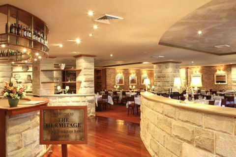 The Hermitage Campbelltown - Holiday Adelaide 0