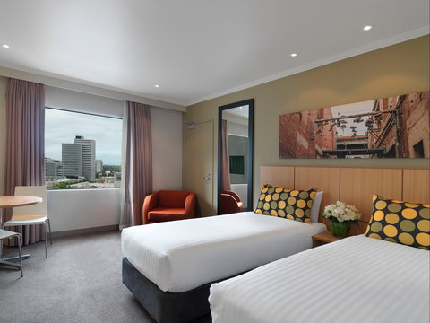 Travelodge Hotel Melbourne Southbank - Holiday Adelaide 1