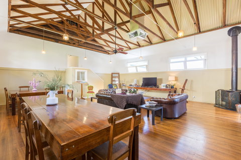 Tuck Inn Yarra Valley - Holiday Adelaide 1