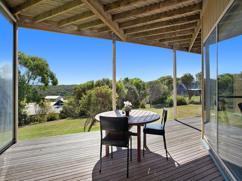 Twelve Apostles Port Campbell Bed & Breakfast - Holiday Adelaide 1