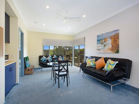 Twelve Apostles Port Campbell Bed & Breakfast - Holiday Adelaide 2