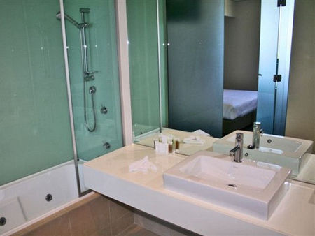 Clarion Suites Mullaloo - Holiday Adelaide 0