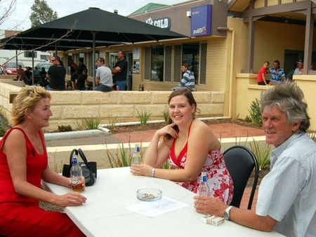 Dongara Hotel Motel - Holiday Adelaide 2