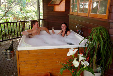 Yallingup Lodge Spa Retreat - Holiday Adelaide 0