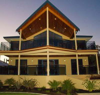 Nautica Lodge - Holiday Adelaide