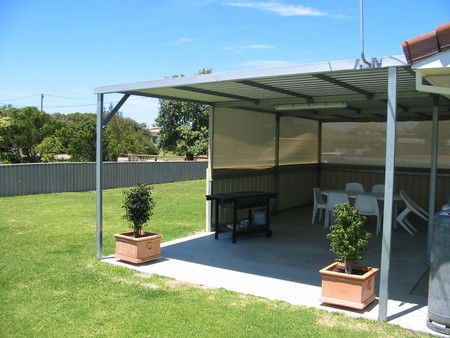 JJ's Holiday Cottages - Mitchell Street - Holiday Adelaide 1