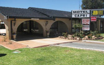 Balranald Capri Motel - Holiday Adelaide 0