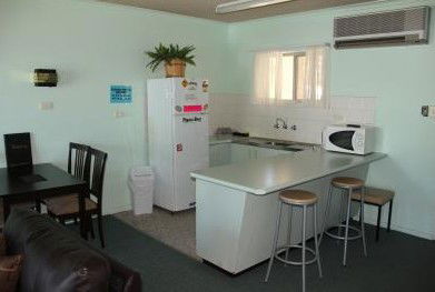 Zorba Motel - Holiday Adelaide 1