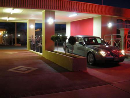 Desert Sand Motor Inn - Holiday Adelaide 0
