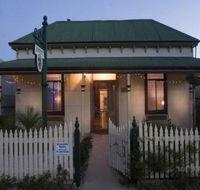 Emaroo Cottages - Holiday Adelaide