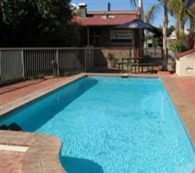 Old Willyama Motor Inn - Holiday Adelaide 0
