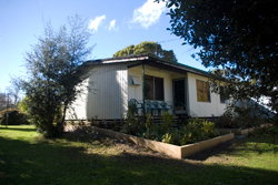 Bow River Cottage - Holiday Adelaide 1