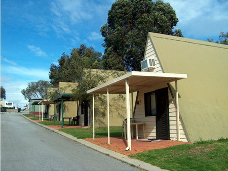 Dawesville Holiday Village - Holiday Adelaide 2