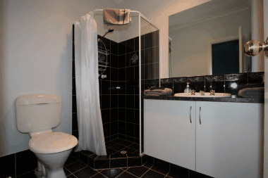 Barb's Place - Holiday Adelaide 4