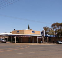 Star and Garter - Holiday Adelaide