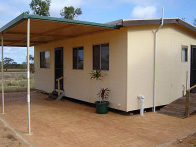 Riverside Sanctuary - Holiday Adelaide 1