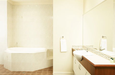 Bayswater Hotel - Holiday Adelaide 1