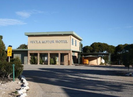 Eucla Motor Hotel - Holiday Adelaide 1