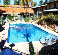 Cottesloe Beach Chalets - Holiday Adelaide