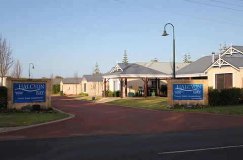 Halcyon Bay - Holiday Adelaide 2