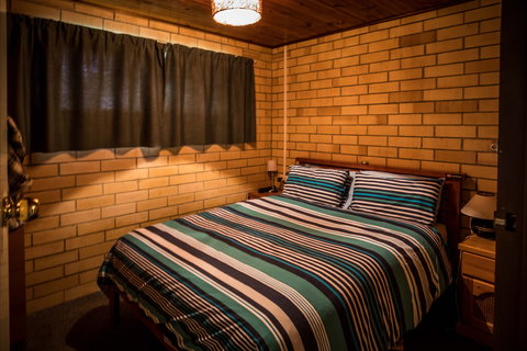 80 Page Drive Blanchetown -River Shack Rentals - Holiday Adelaide 1