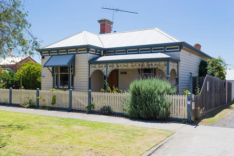 Abaleen House - Holiday Adelaide 0