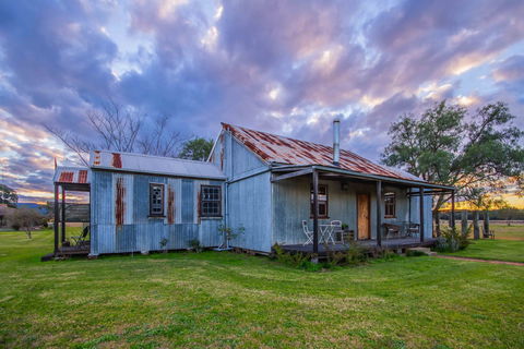 Blaxland's Cottage - Holiday Adelaide 0