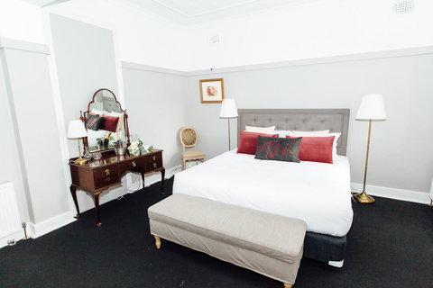 Bundanoon Hotel - Holiday Adelaide 0