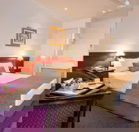 Central Studio Accommodation - Holiday Adelaide