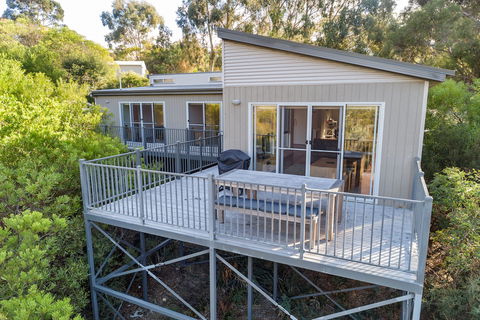 Freycinet Haven - Holiday Adelaide 0